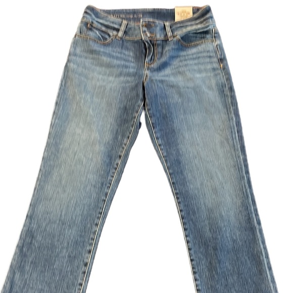 Women’s Talbots Signature Crop Blue Jeans NWT Size 6/28 - Picture 1 of 3